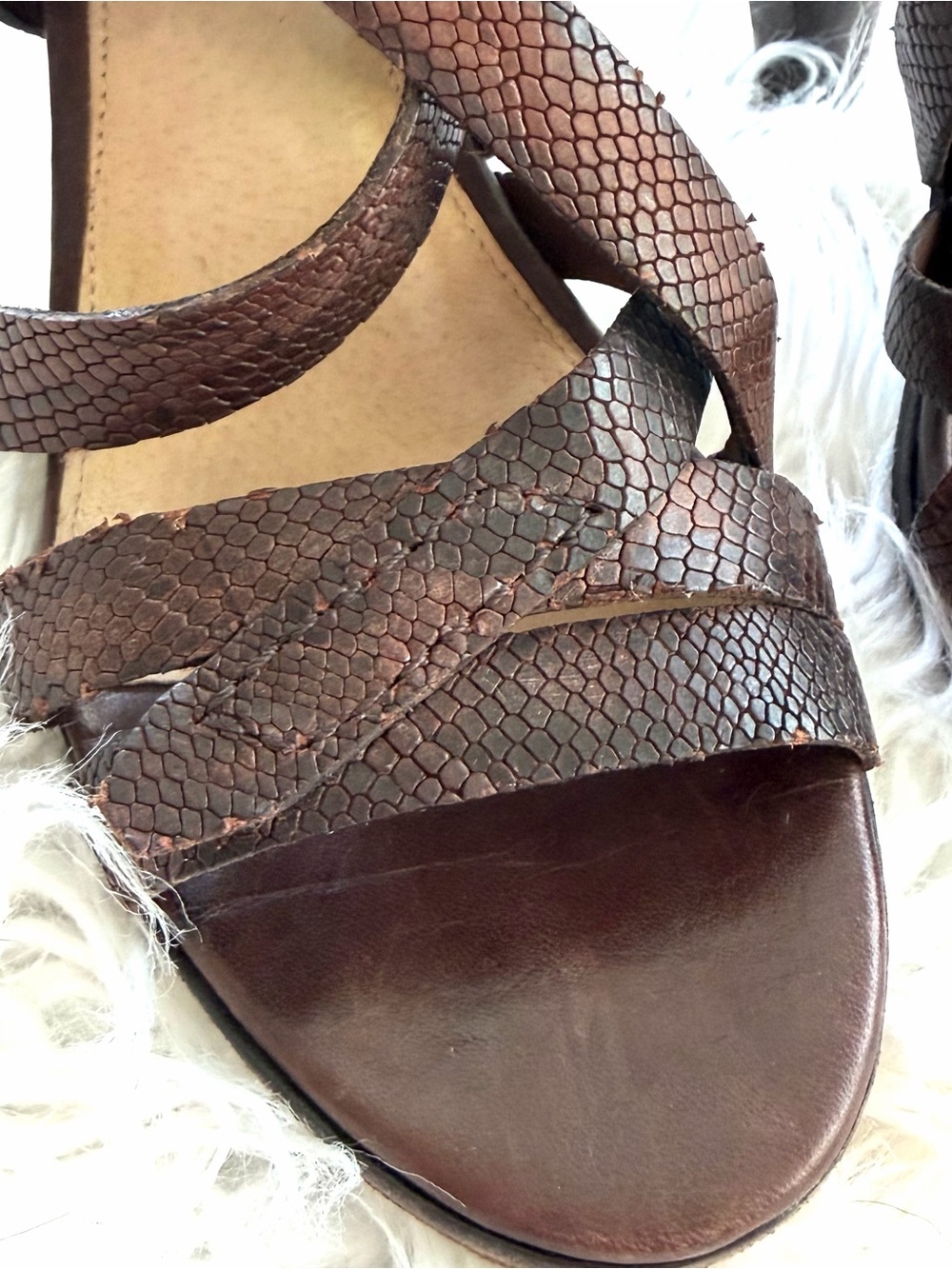 Frye Mika Embossed Leather Strappy Heel gladiator-style Sandals size 9 - Picture 5 of 13